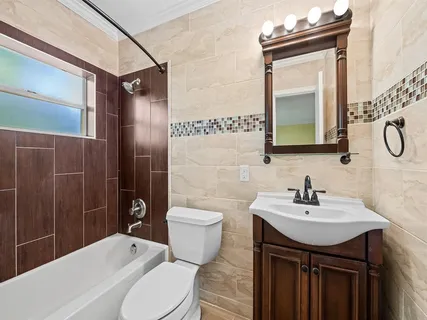 $1,299,000 | 1640 Northeast 4th Place, Fort Lauderdale, FL 33301