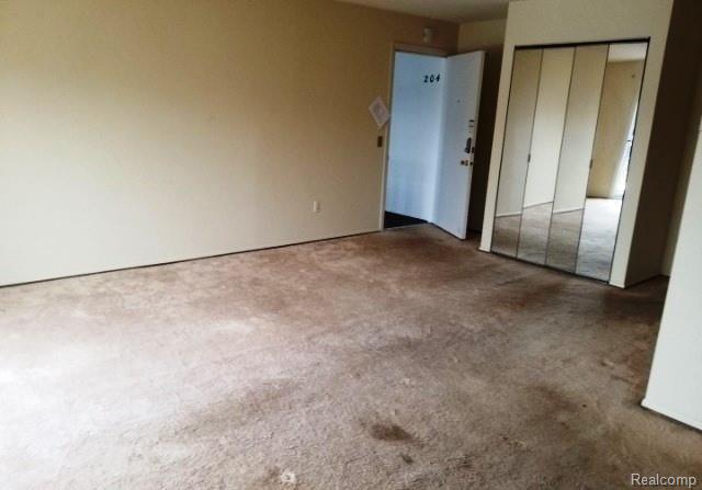 1514 Normandy Road, Unit 204 Royal Oak, MI 48073 - Photo 7 of 8 8