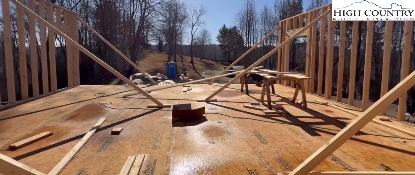 310 Autumn Run Road West Jefferson, NC 28694 - Photo 2 of 28