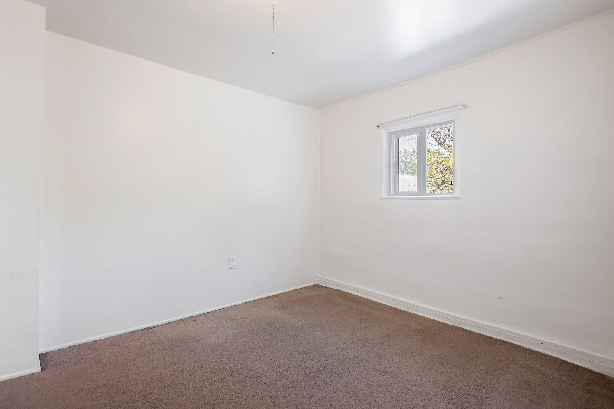 834 West Valerio Street Santa Barbara, CA 93101 - Photo 13 of 28 06 - Bedroom 2
