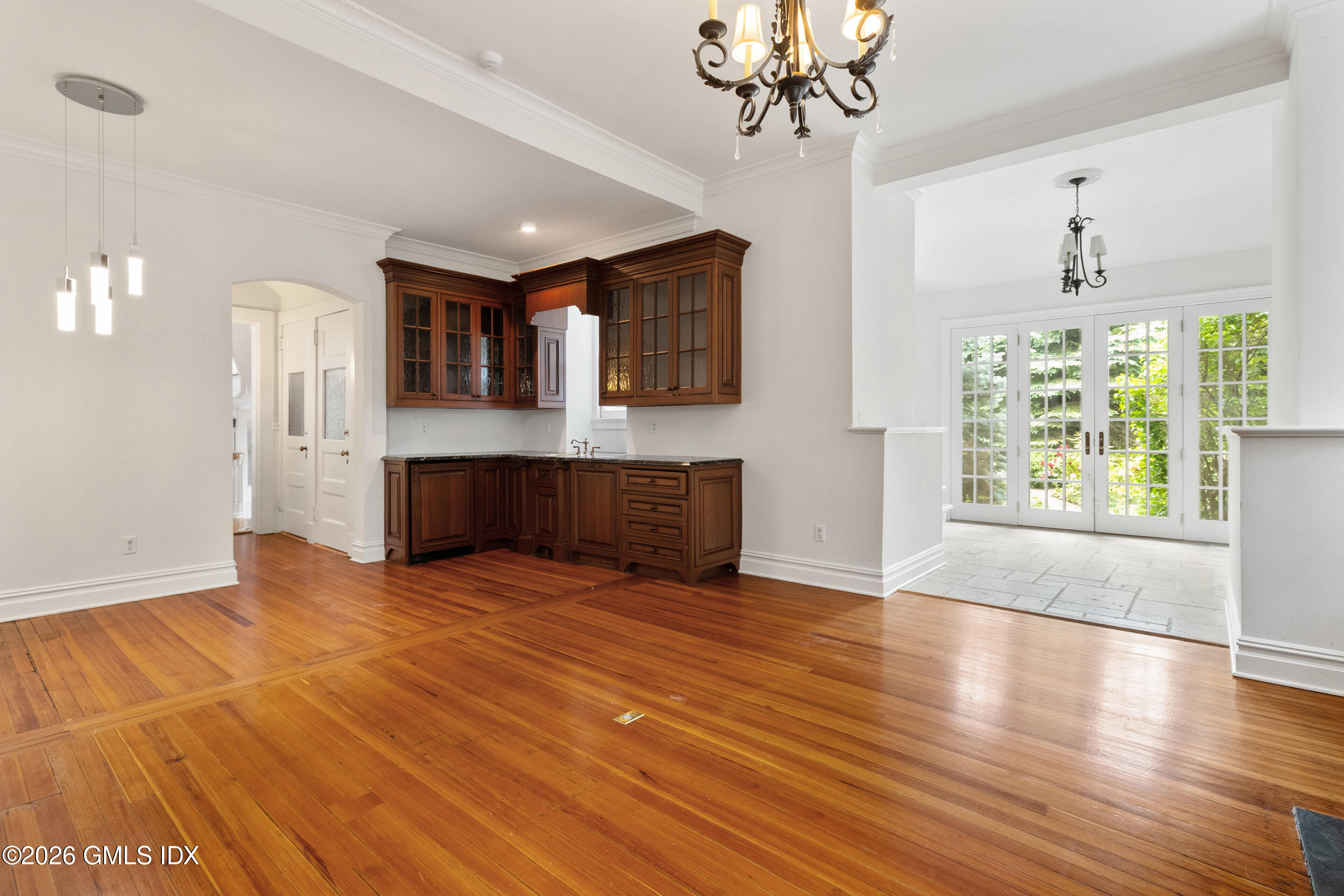 432 Field Point Road Greenwich, CT 06830 - Photo 21 of 49 Family Room