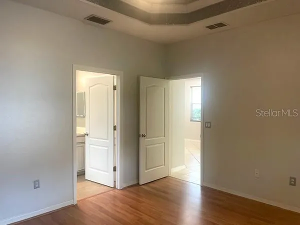 $2,450 | 1457 Daryl Drive, Sarasota, FL 34232