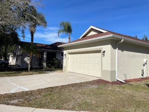 $2,450 | 1457 Daryl Drive, Sarasota, FL 34232