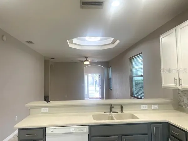 $2,450 | 1457 Daryl Drive, Sarasota, FL 34232