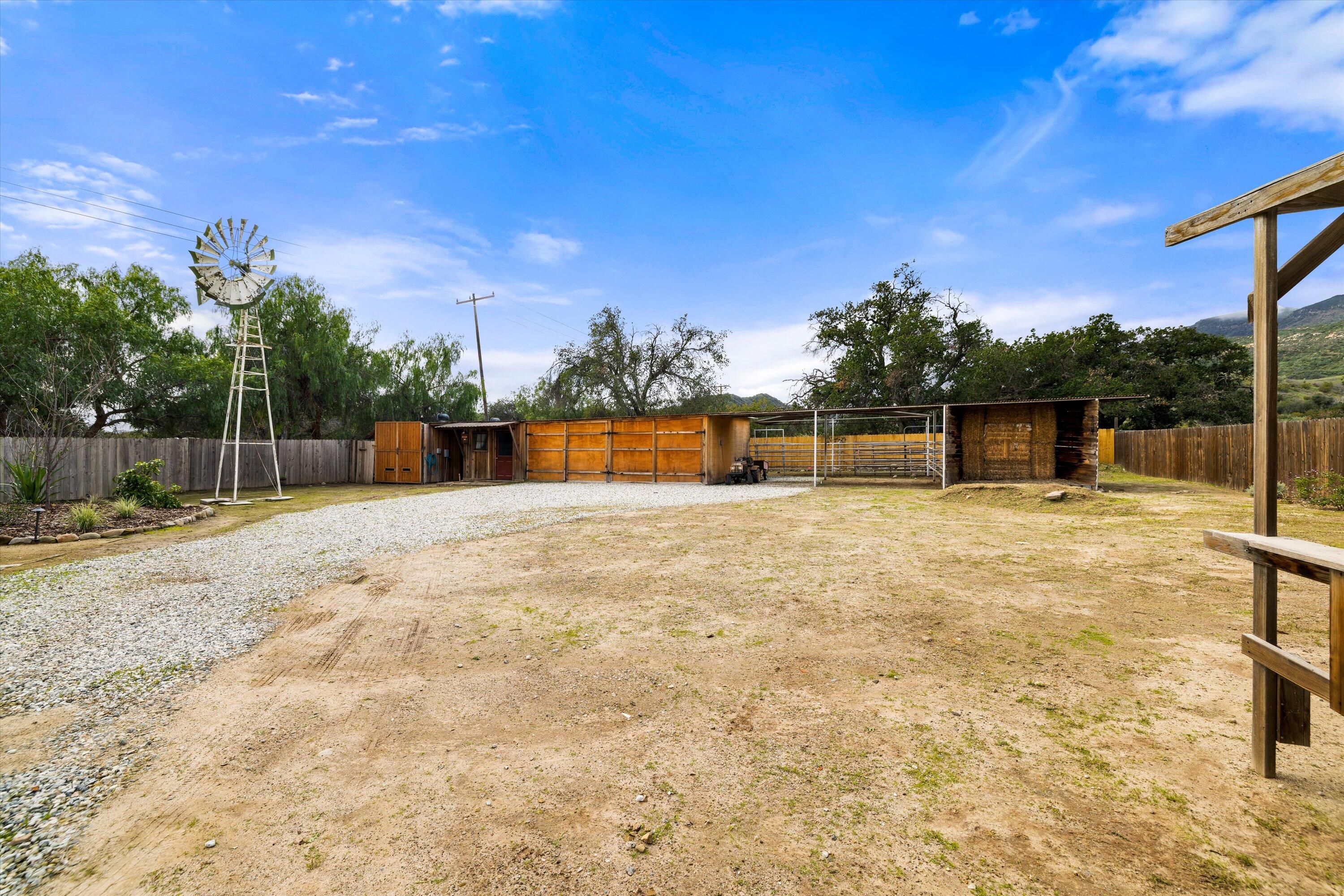 727 Oso Road Ojai, CA 93023 - Photo 28 of 42 35-7L5A9355