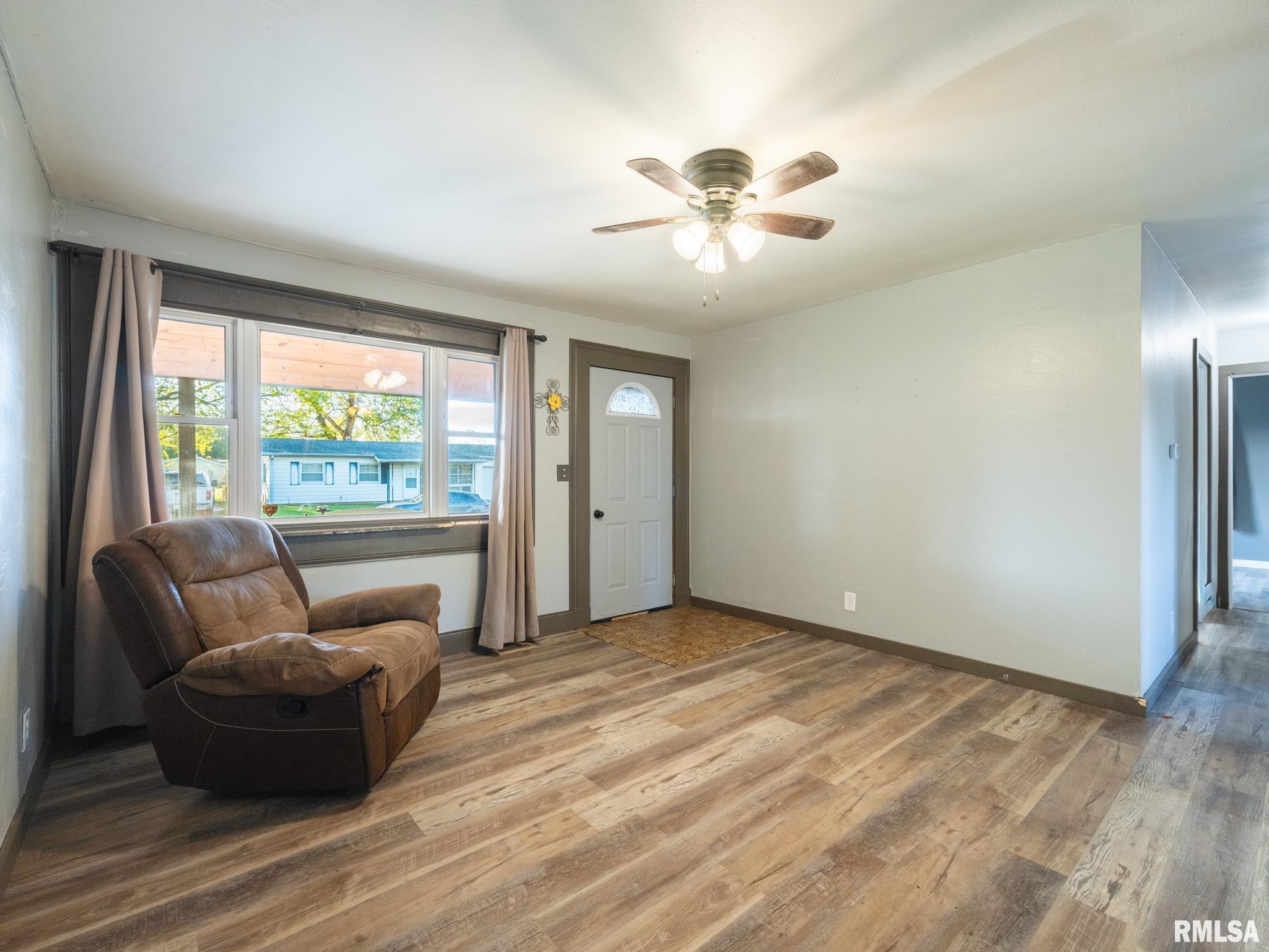 206 Temple Drive Washington, IL 61571 - Photo 14 of 40