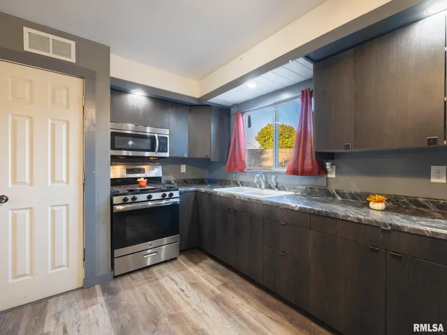 $147,297 | 206 Temple Drive, Washington, IL 61571