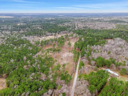 $250,000 | 90 Valley Drive, Huntsville, TX 77320