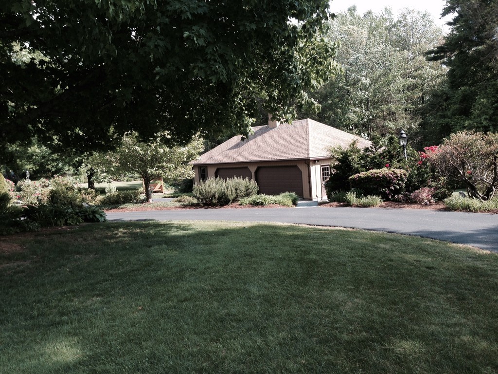 97 New State Road Montgomery, MA 01085 - Photo 4 of 30 Gallery Image 4