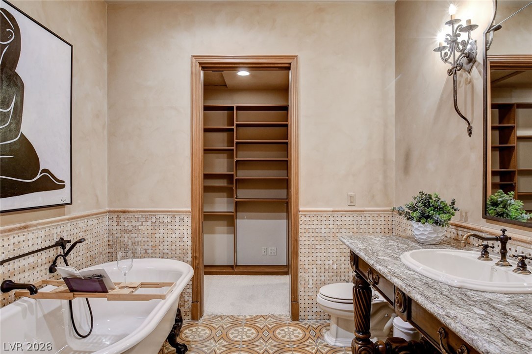 15 Rue Du Rivoli Place Henderson, NV 89011 - Photo 53 of 91 Gallery Image 53