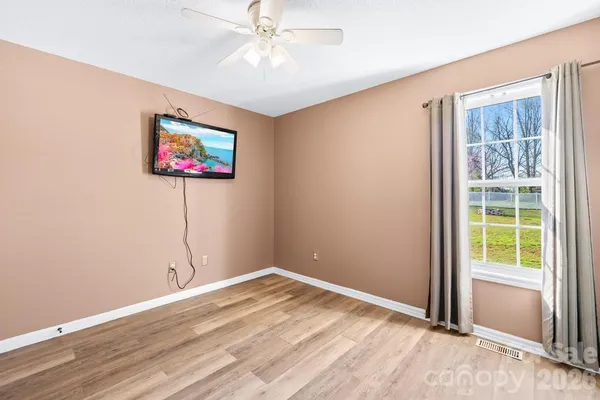 $370,000 | 105 Laura Court, Cherryville, NC 28021