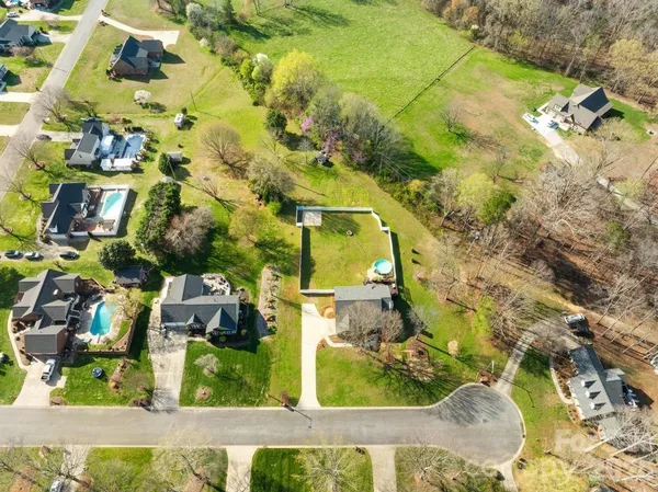 $370,000 | 105 Laura Court, Cherryville, NC 28021