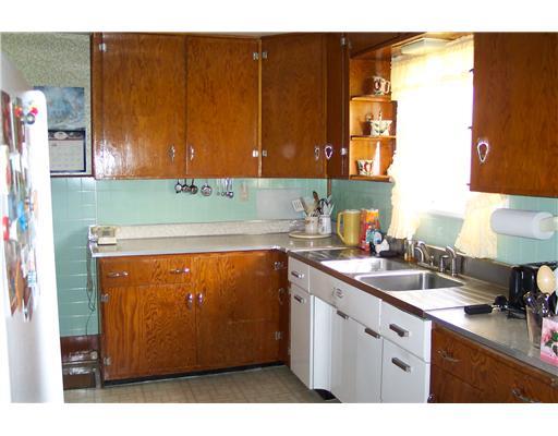 154 Mayer Road Slippery Rock, PA 16057 - Photo 5 of 13 Kitchen.