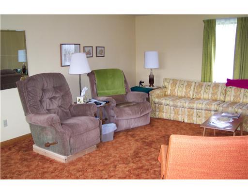 154 Mayer Road Slippery Rock, PA 16057 - Photo 10 of 13 Living Room.