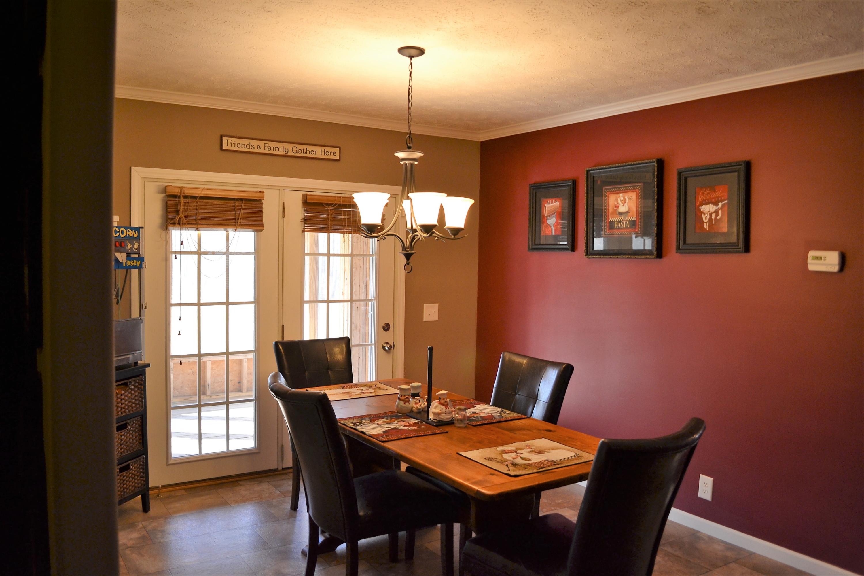 603 Tabletop Road Monterey, TN 38574 - Photo 12 of 40 Dining room