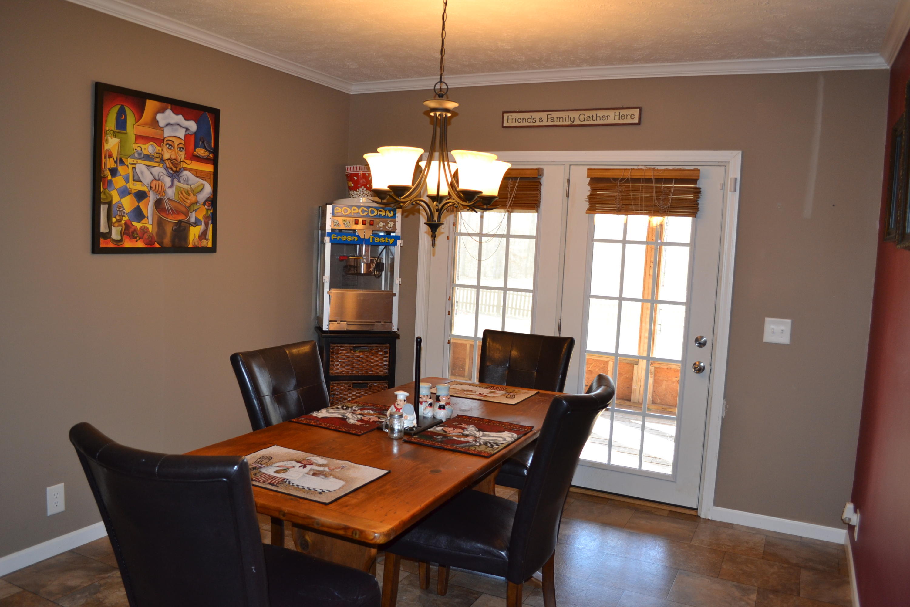603 Tabletop Road Monterey, TN 38574 - Photo 13 of 40 Dining room