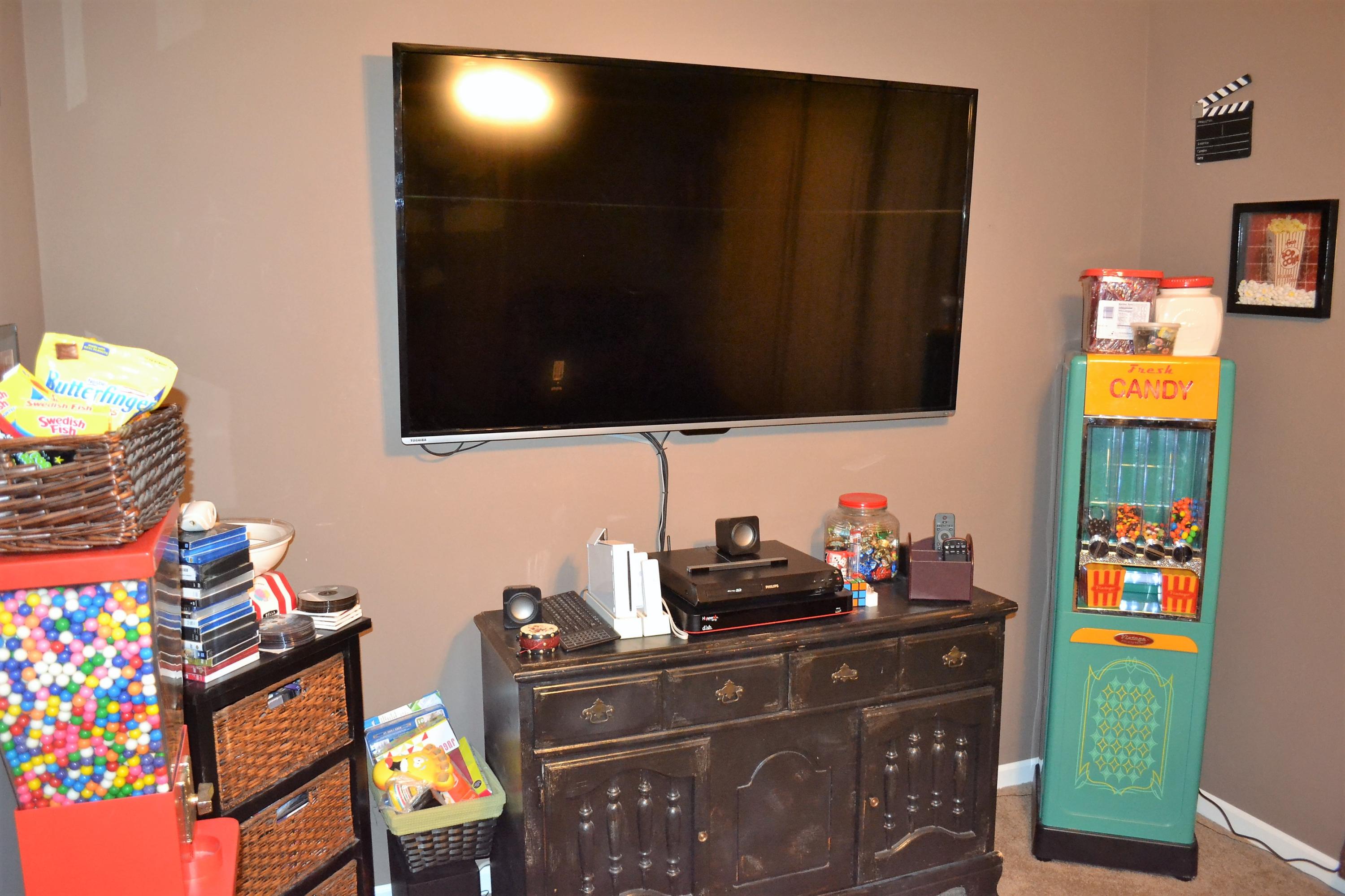 603 Tabletop Road Monterey, TN 38574 - Photo 24 of 40 Media room