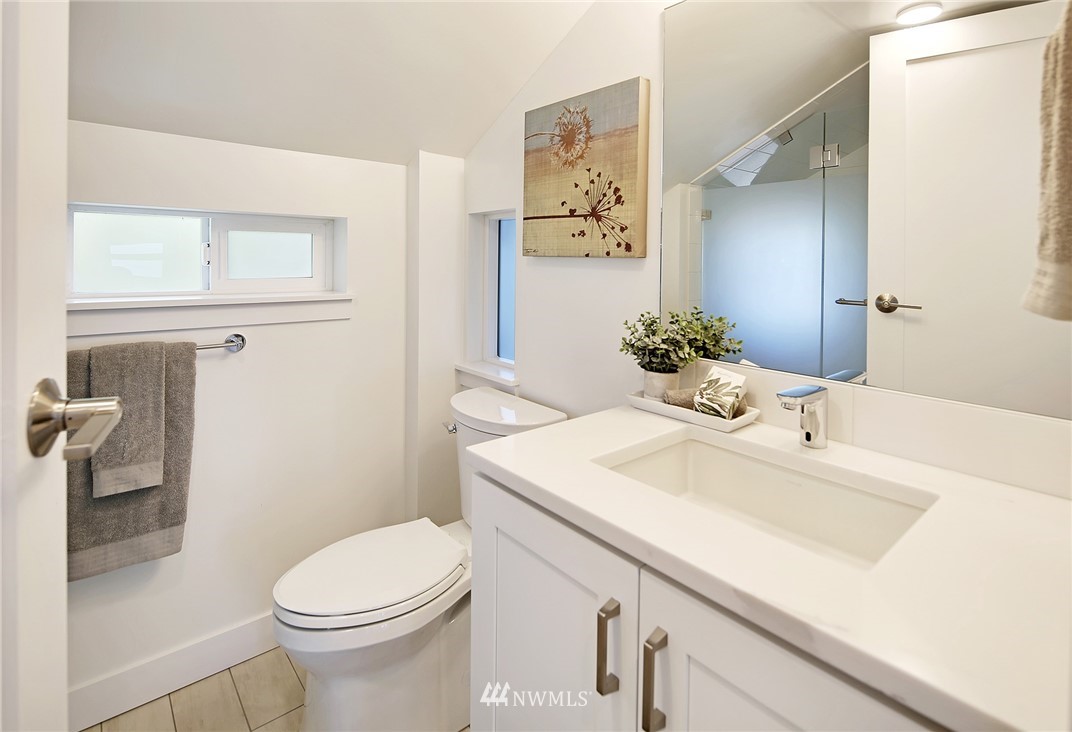 3726 Southwest Austin Street Seattle, WA 98126 - Photo 17 of 34 Gallery Image 17