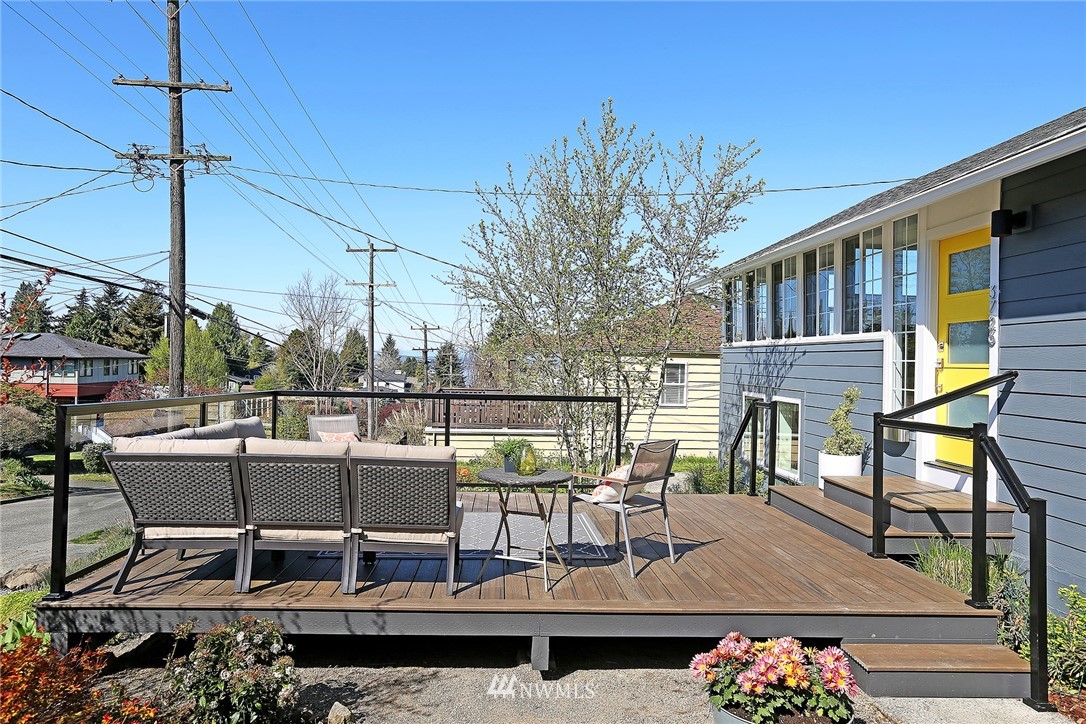 3726 Southwest Austin Street Seattle, WA 98126 - Photo 3 of 34 Gallery Image 3