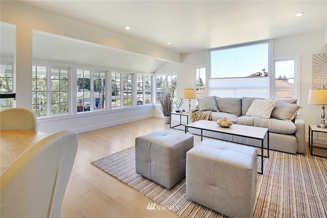 3726 Southwest Austin Street Seattle, WA 98126 - Photo 5 of 34 Gallery Image 5