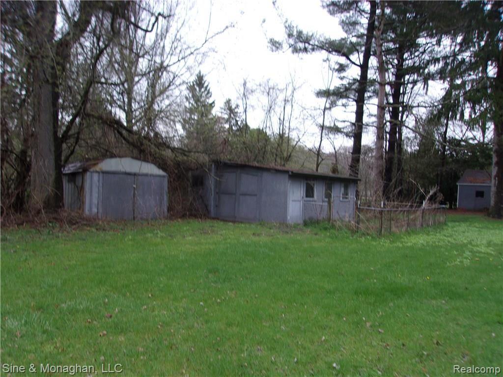 8629 Stone Road Algonac, MI 48001 - Photo 38 of 45 100_1409.JPG