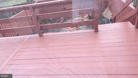 9119 Aspenpark Court Lorton, VA 22079 - Photo 27 of 32 a view of a street with wooden fence