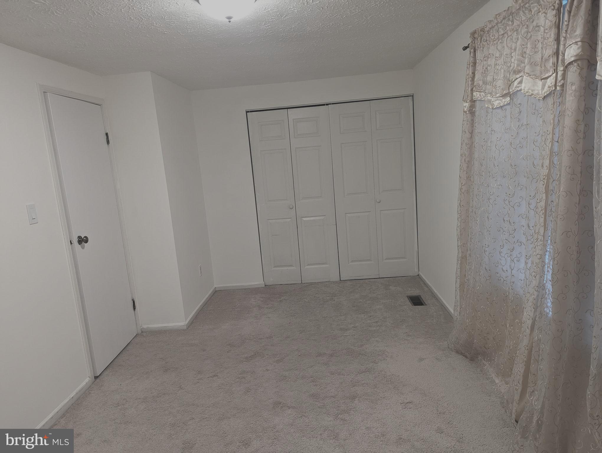 9119 Aspenpark Court Lorton, VA 22079 - Photo 5 of 32