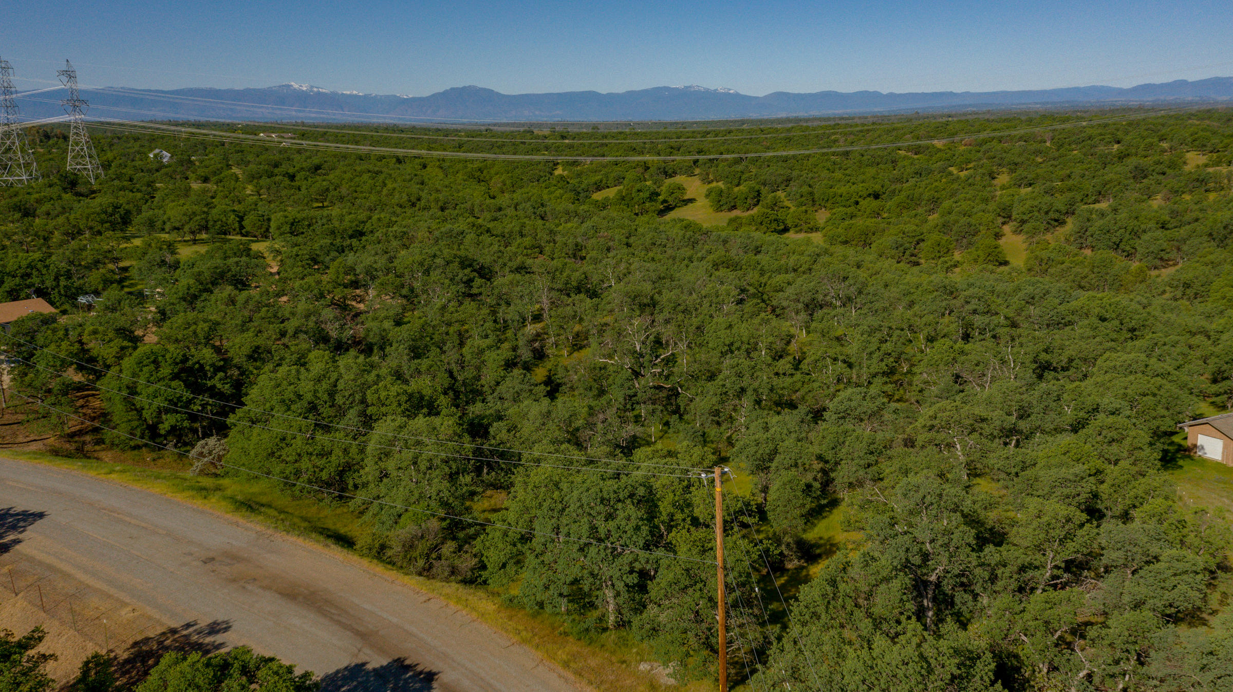 18623 Saddleback Ridge Loop Cottonwood, CA 96022 - Photo 21 of 28 a view of an outdoor space and a lake view