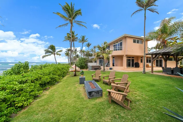 a view of outdoor space yard and patio