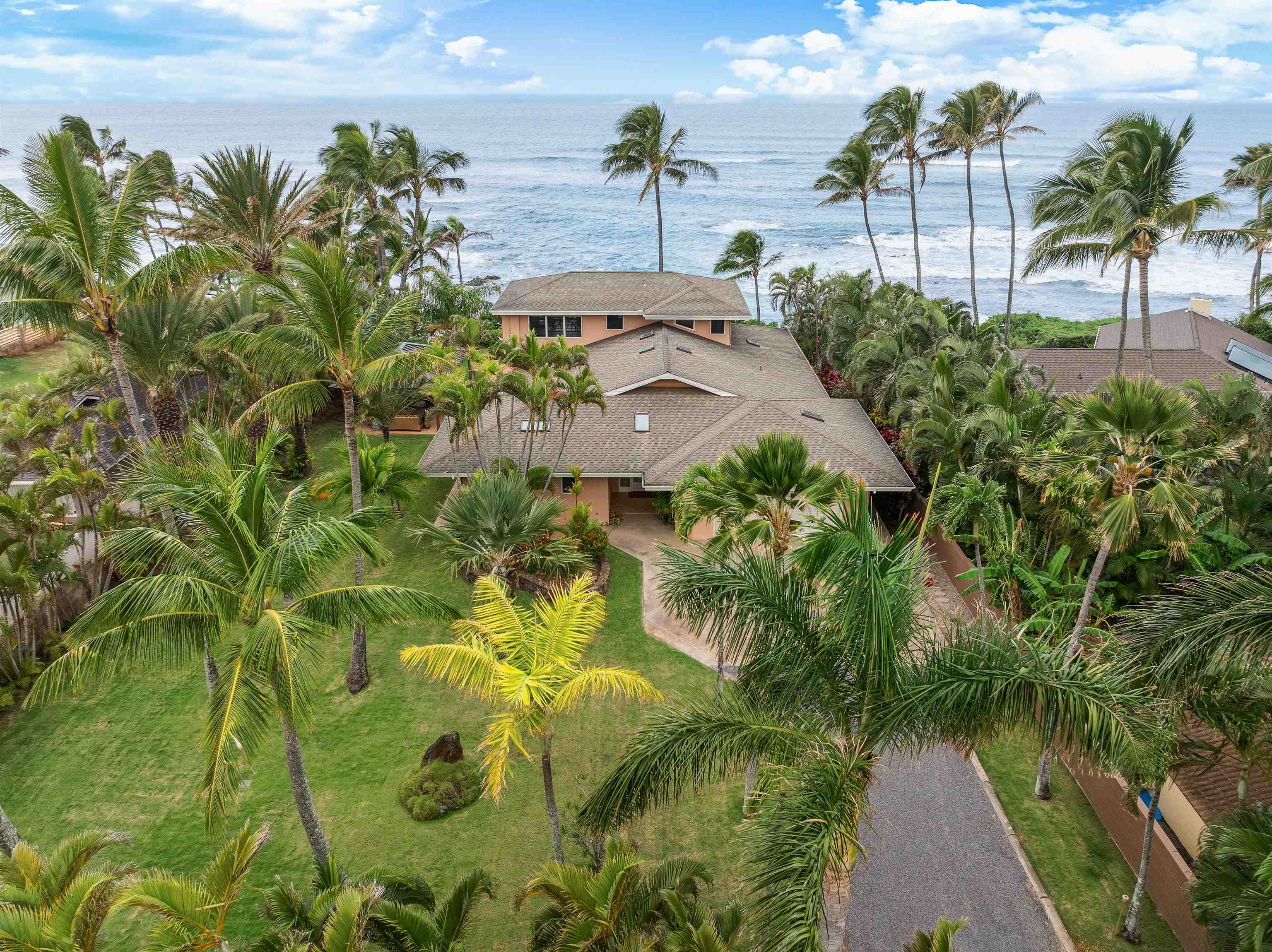 111 Aleiki Place Paia, HI 96779 - Photo 4 of 50 a view of a garden