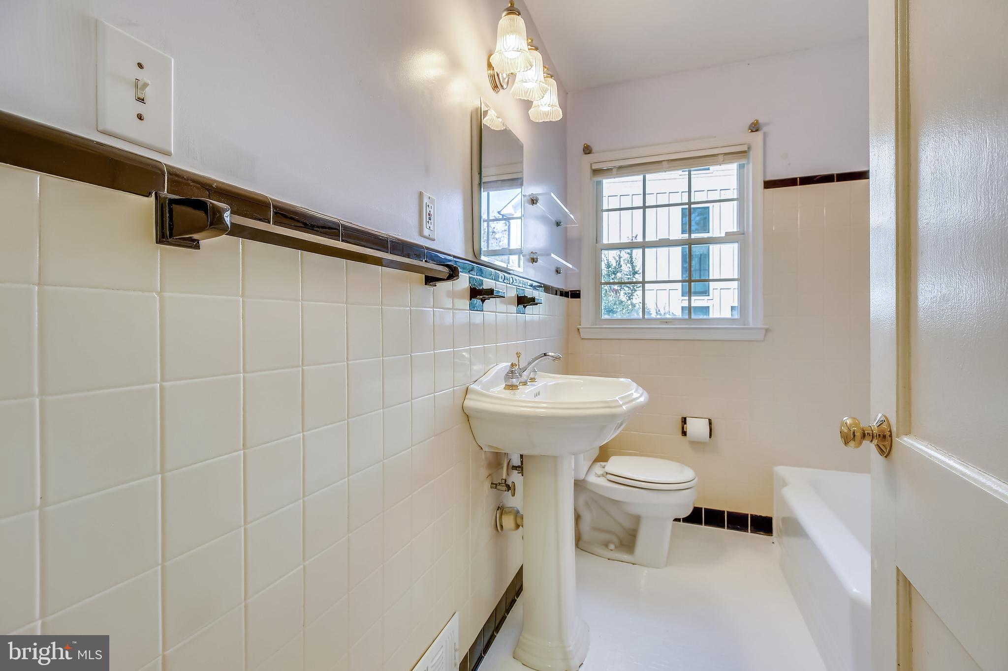 609 Olney Sandy Spring Road Sandy Spring, MD 20860 - Photo 12 of 75