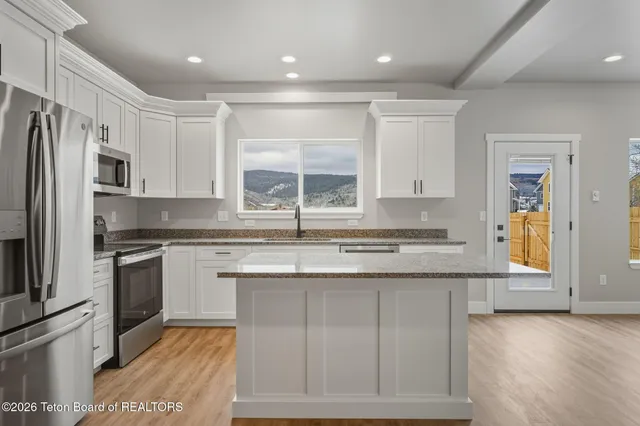 $715,000 | 211 East Birch Street, Unit 1, Victor, ID 83455