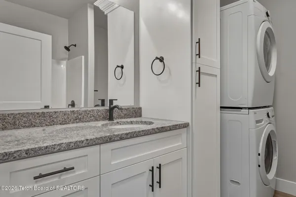$715,000 | 211 East Birch Street, Unit 1, Victor, ID 83455