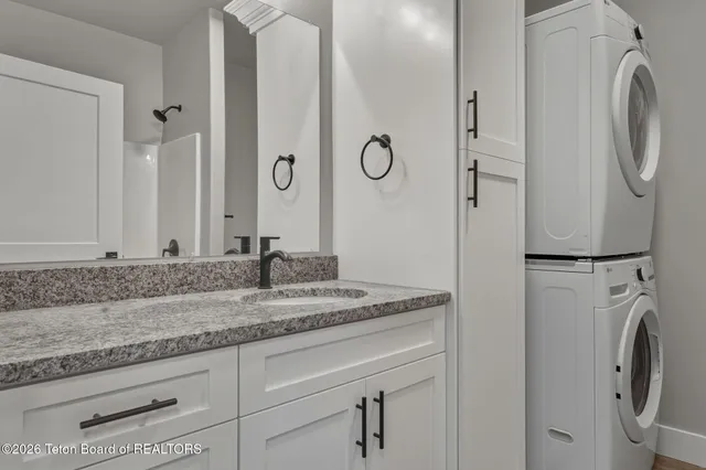 $715,000 | 211 East Birch Street, Unit 1, Victor, ID 83455