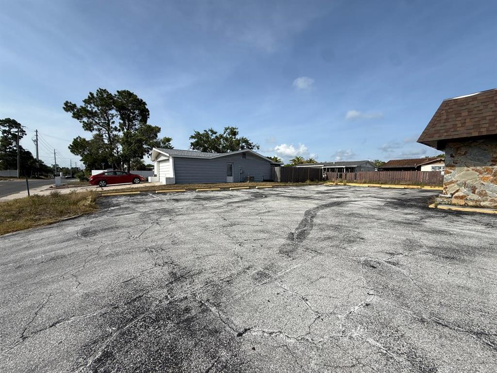11640 Zimmerman Road Port Richey, FL 34668 - Photo 3 of 17