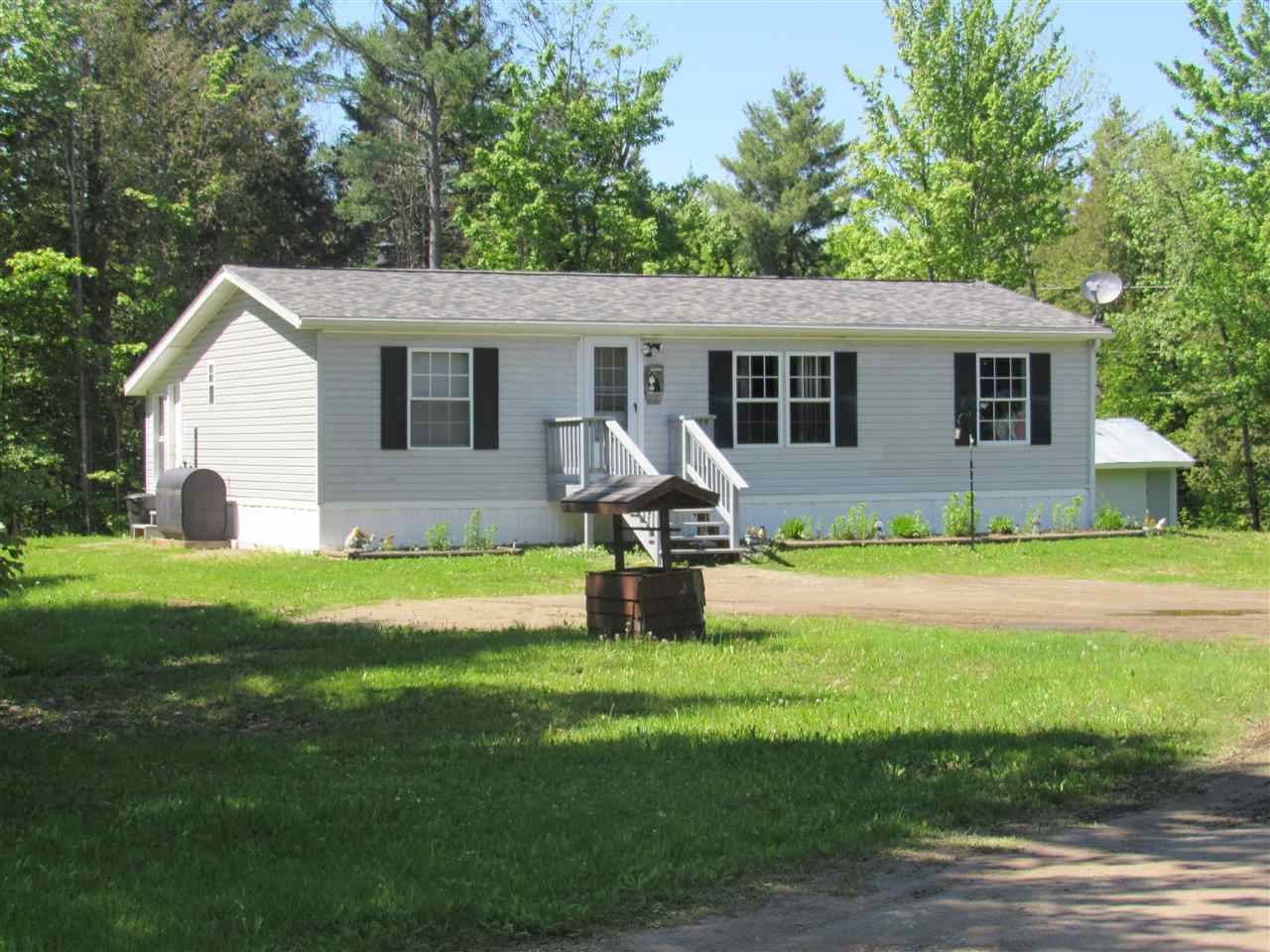 4698 Loop Road Troy, VT 05874 - Photo 2 of 26