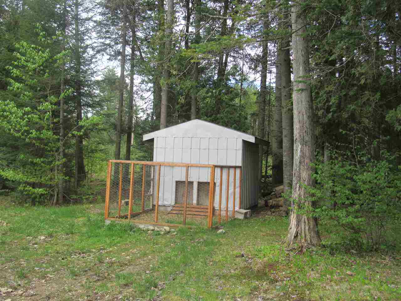 4698 Loop Road Troy, VT 05874 - Photo 10 of 26