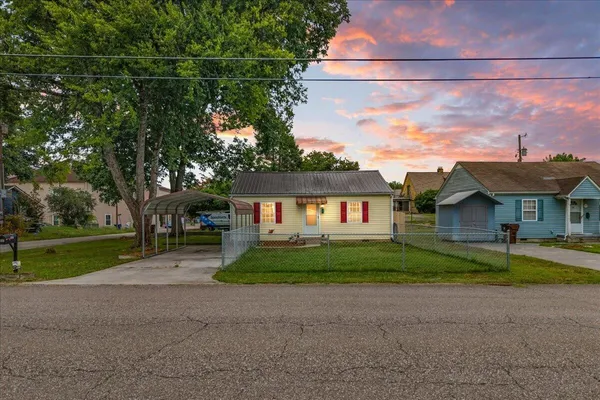 $259,999 | 569 Monroe Street, Madisonville, TN 37354