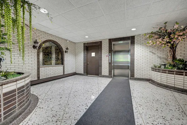 $2,500 | 2 Park Avenue, Unit 1B, Eastchester, NY 10709