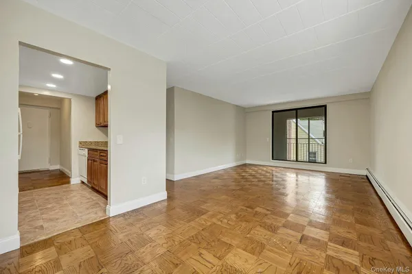 $2,500 | 2 Park Avenue, Unit 1B, Eastchester, NY 10709