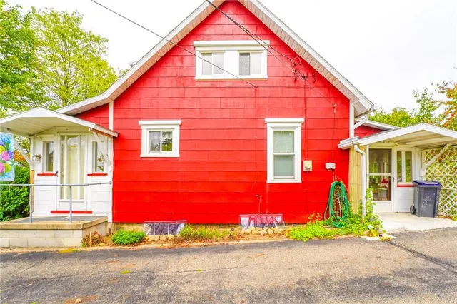 $240,000 | 208 Center Street, New Brighton, PA 15066