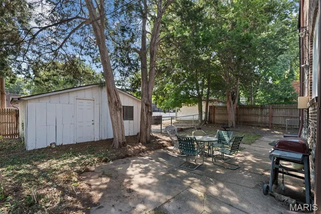 $615,000 | 4242 Botanical Avenue, St. Louis, MO 63110