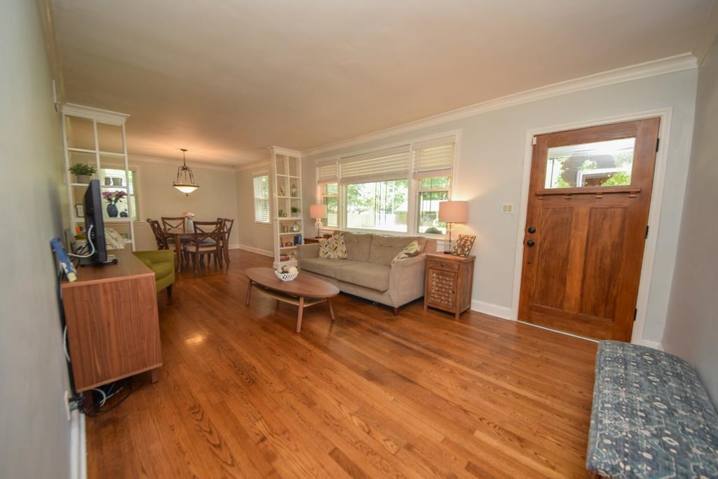4736 Kaye Road Memphis, TN 38117 - Photo 3 of 25