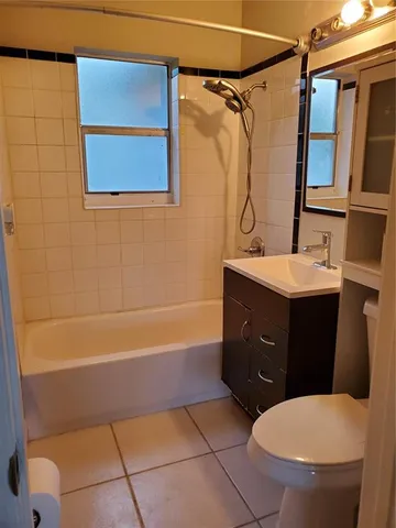 $414,900 | 811 South Broadway, Lantana, FL 33462