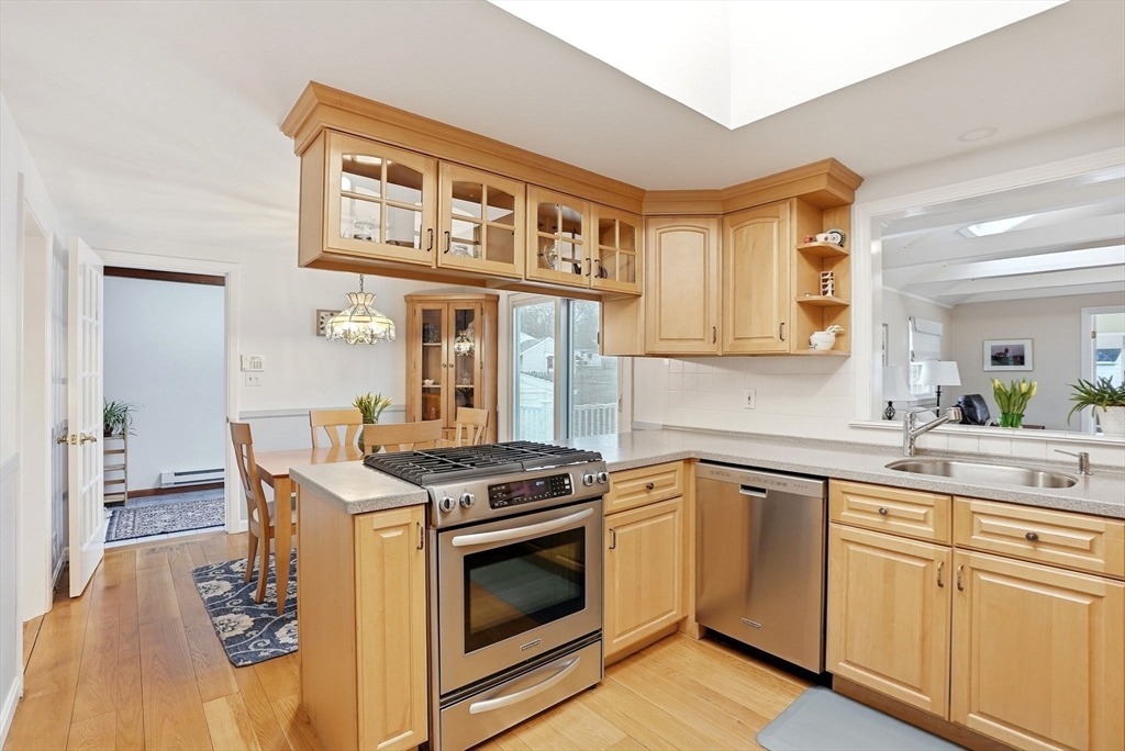 5 Progress Street Weymouth, MA 02188 - Photo 9 of 38
