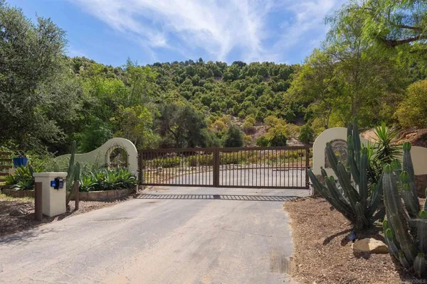 $595,000 | 30591 Luis Rey Heights Road, Bonsall, CA 92003