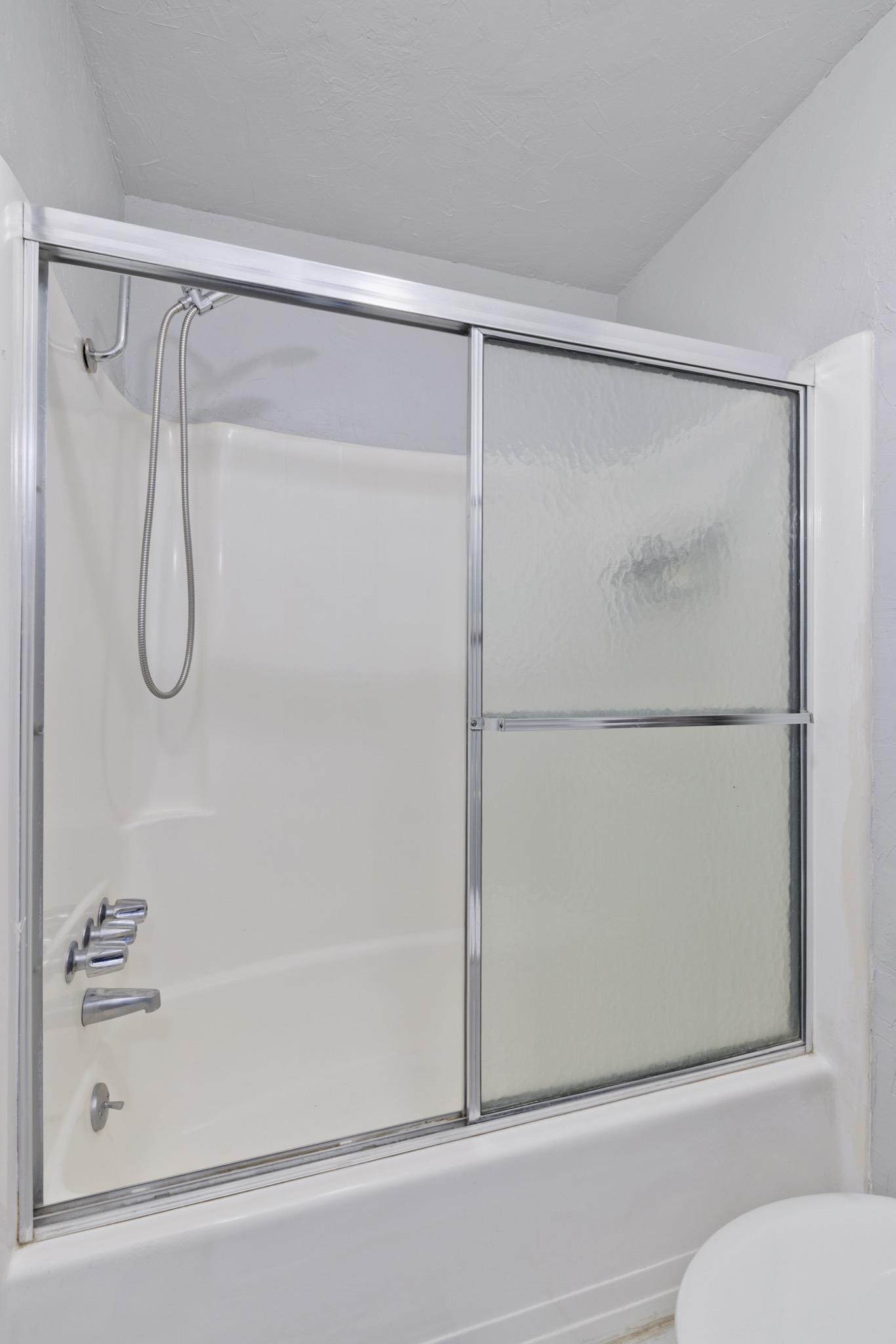 286 Old Mammoth Road, Unit 37 Mammoth Lakes, CA 93546 - Photo 20 of 33 Bathroom with combined bath / shower with glass door and toilet