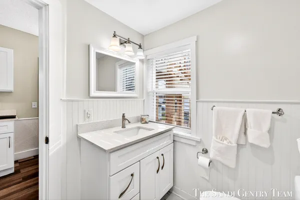 $749,900 | 209 Clinton Avenue, Grand Haven, MI 49417