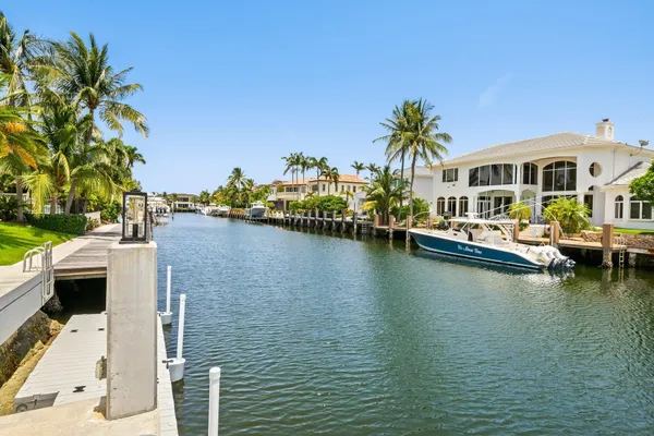 a kitchen with stainless steel appliances granite countertop lots of counter top space and cabinets