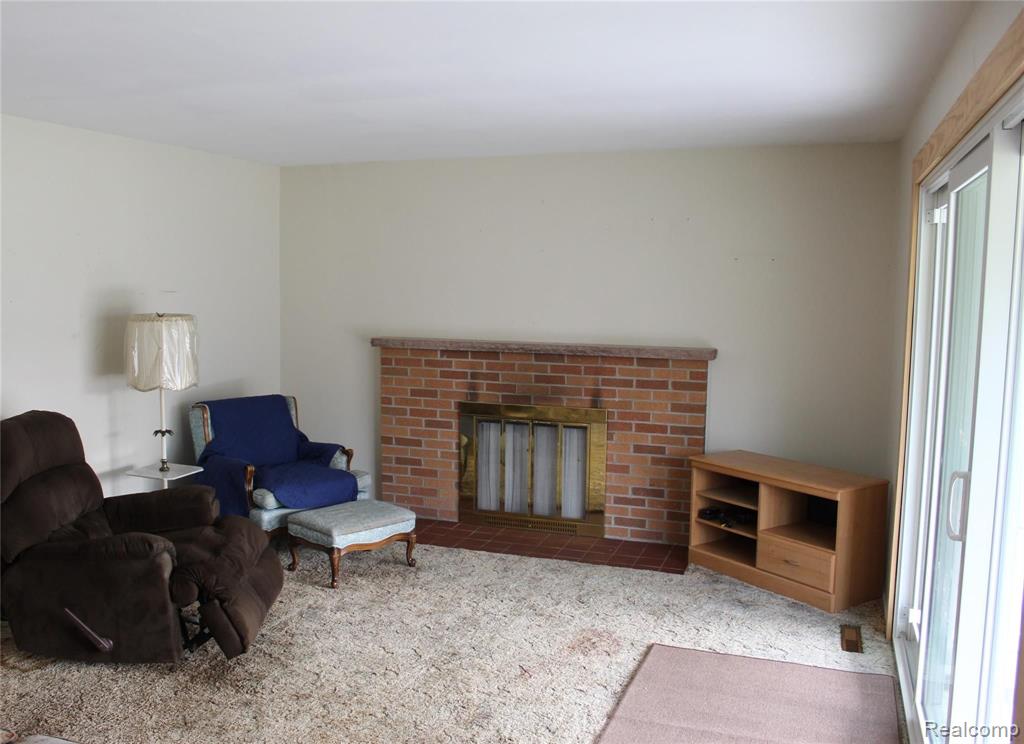 6229 Lucas Road Flint, MI 48506 - Photo 15 of 43